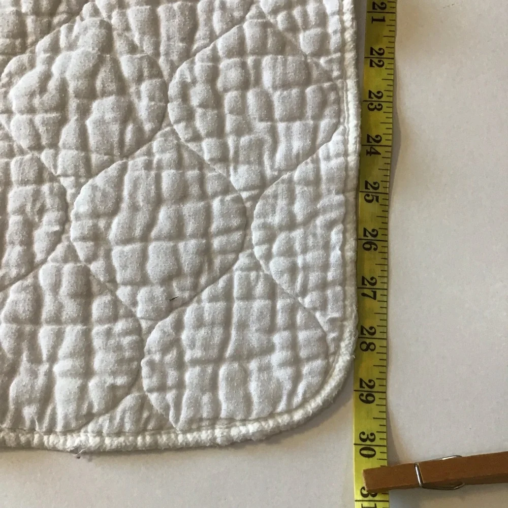 VTG Dundee Crib Mattress Pad White Quilted Rectangle Round Corners Made in USA